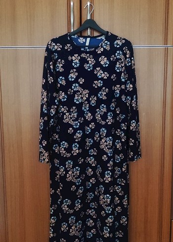 Çiçek Desenli Uzun Elbise - Görsel 2