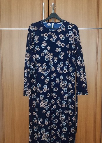 Çiçek Desenli Uzun Elbise - Görsel 4