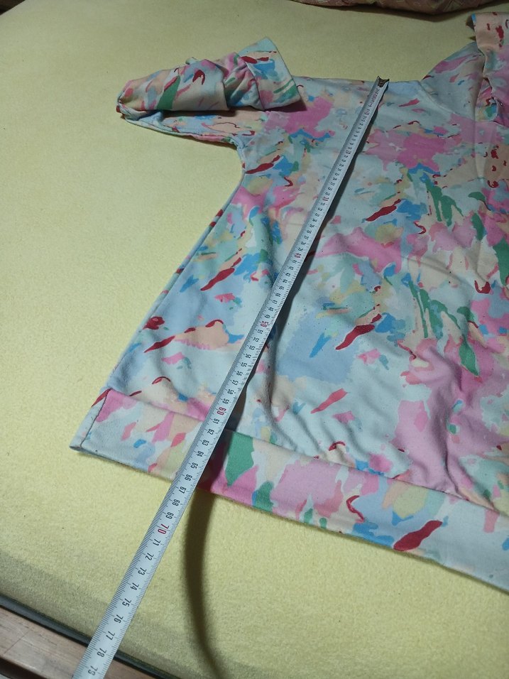 Renkli Tie-Dye Kapüşonlu Salaş Hamile Tişörtü - Görsel 2