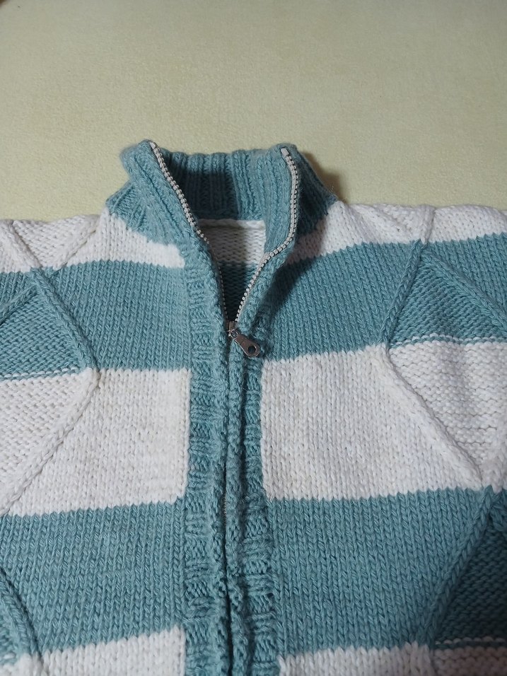 Erkek Çocuk Çizgili Triko Hırka - Görsel 2