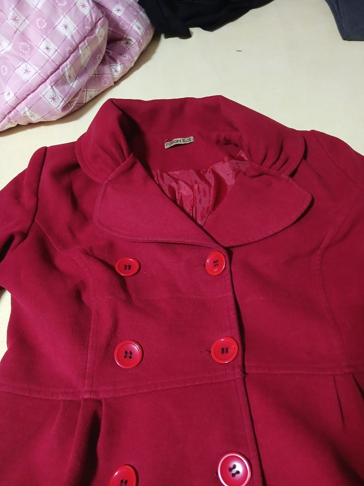 Düğmeli Kırmızı Kadın Kaban - Görsel 2