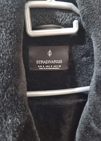 s Beden Stradivarus mont