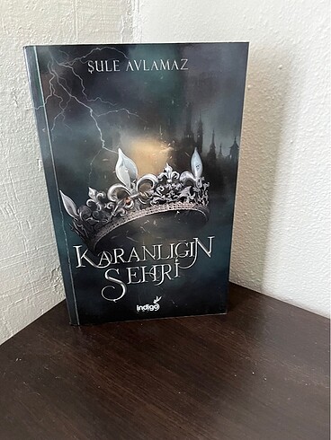 Karanlığın Şehri