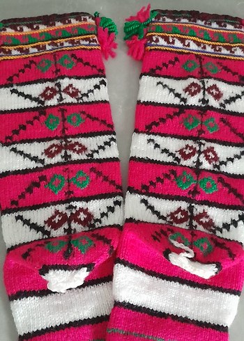 Renkli Nakışlı Yün  Örgü köy çorabı - Görsel 2