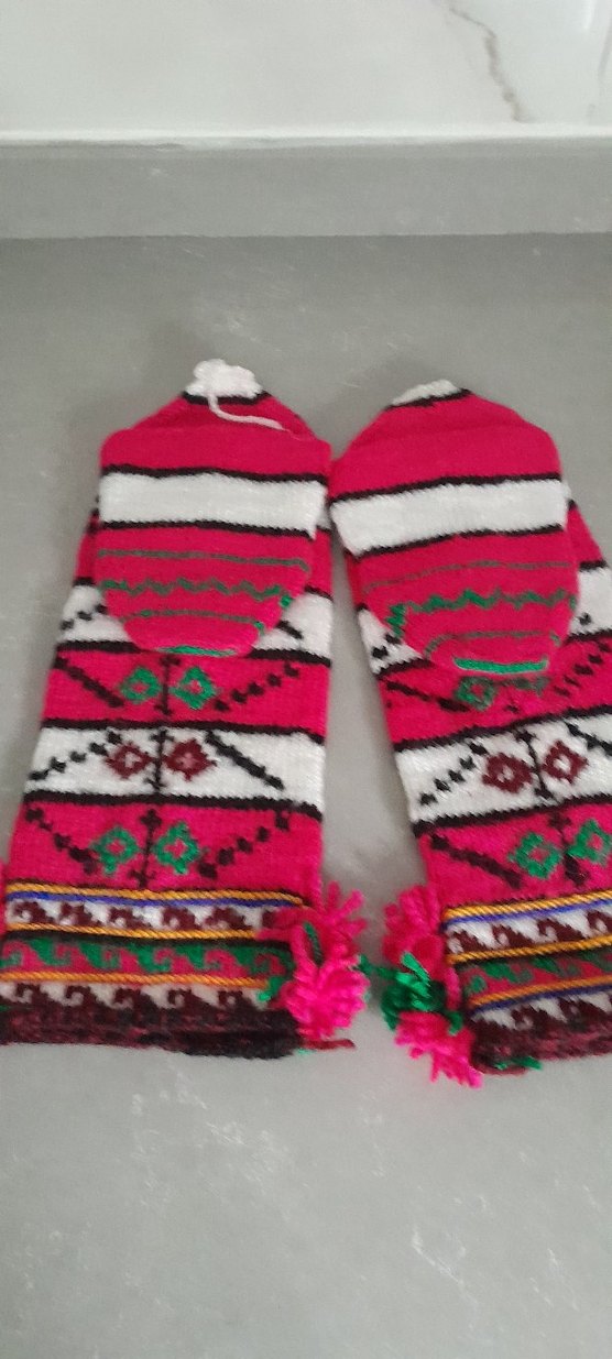 Renkli Nakışlı Yün  Örgü köy çorabı - Görsel 3