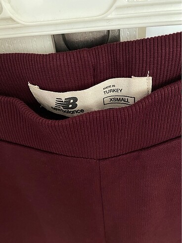 xs Beden bordo Renk New balance eşofman altı