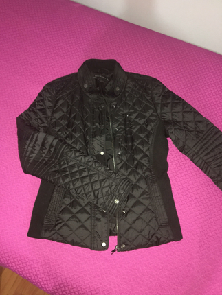 ZARA MONT