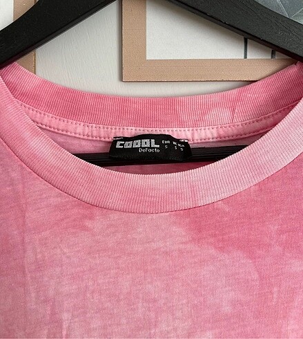 s Beden pembe Renk pembe desenli tshirt