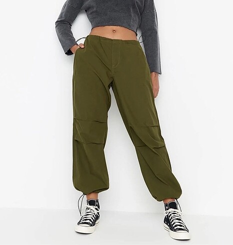 Trendyol & Milla haki normal bel paraşüt pantolon