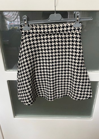 Beyaz Ekose Pilili Mini Etek - Görsel 3