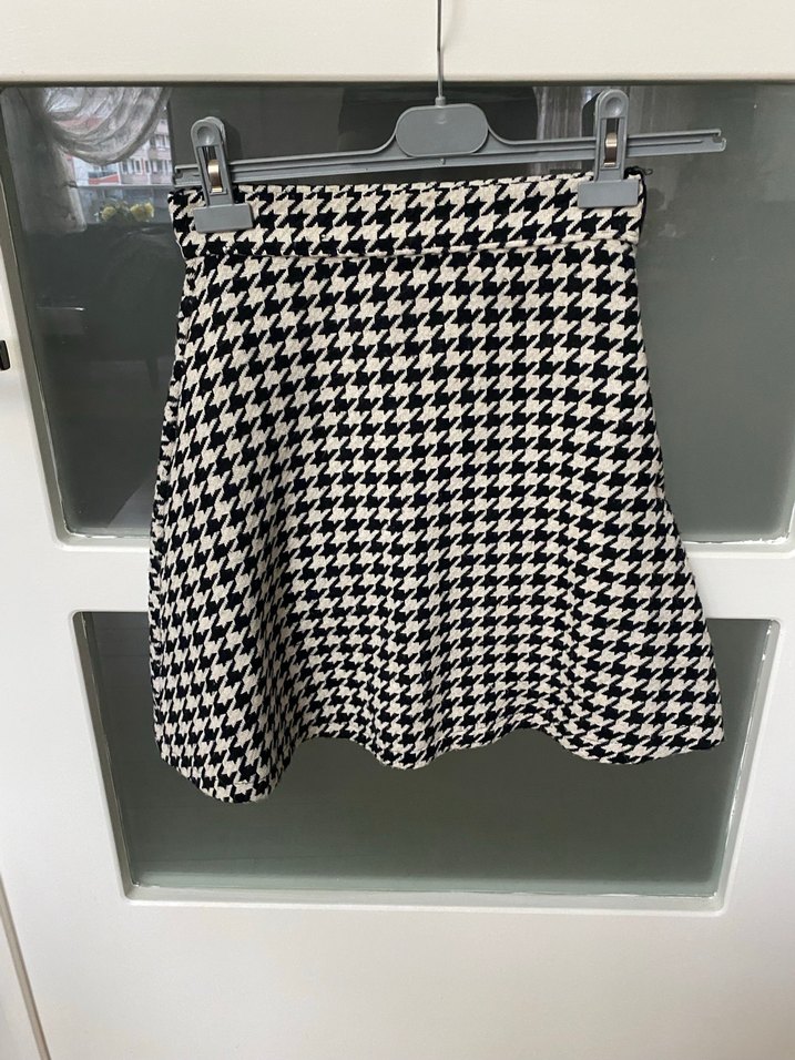 Beyaz Ekose Pilili Mini Etek - Görsel 3