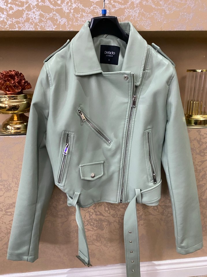 Yeşil Deri Kemerli Kısa Kadın Ceket - Görsel 3