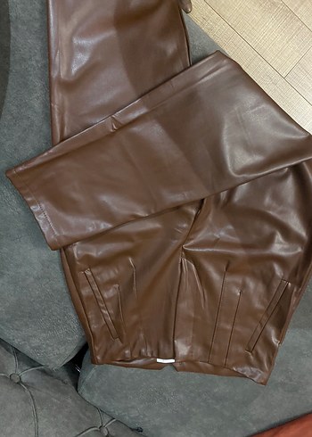 Kahverengi Deri Kemerli Midi Pantolon - Görsel 4