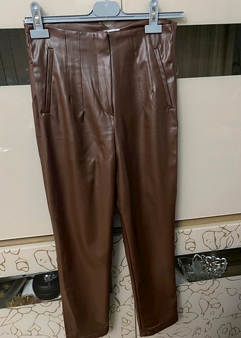 Kahverengi Deri Kemerli Midi Pantolon - Görsel 8