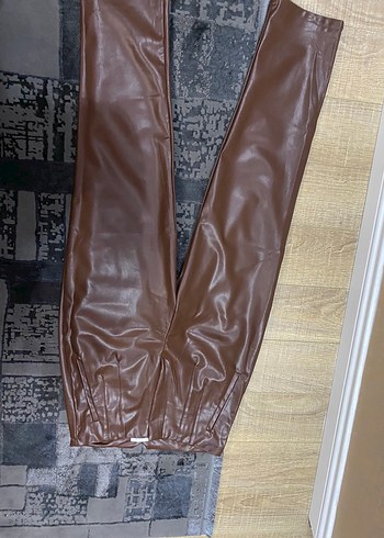 Kahverengi Deri Kemerli Midi Pantolon - Görsel 6
