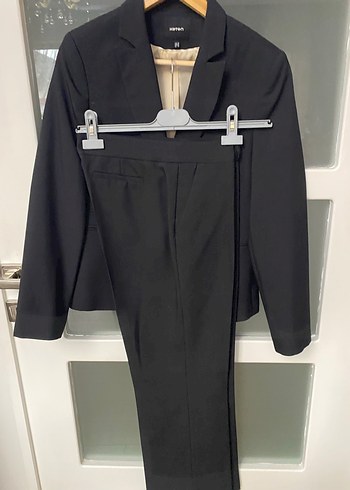 Kadın siyah Düğmeli Ofis Blazer Ceket ve etek - Görsel 3