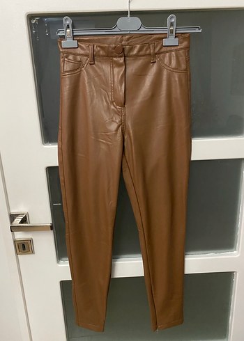 Kahverengi Deri Kemerli Kadın Pantolon - Görsel 2