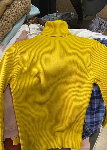 Sarı Kadın Boğazlı Triko Kazak - Görsel 3