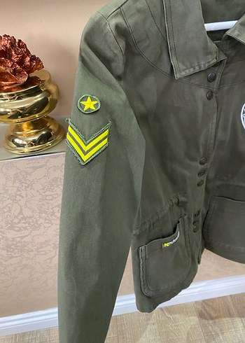 Düğmeli Yeşil Kadın Ceket tarz - Görsel 3