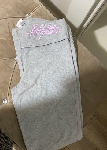 Adidas Pembe Yazili Gri Melanj Spor Esofman Alti