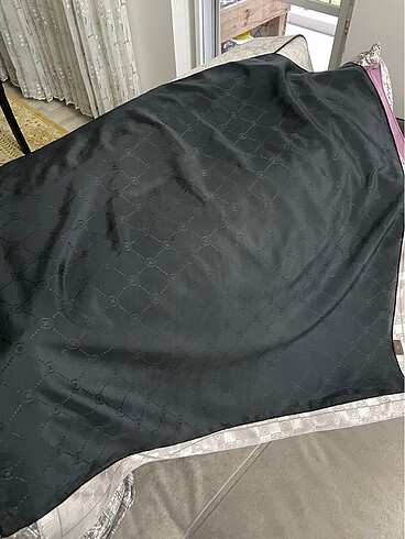 Beden Vakko Eşarp