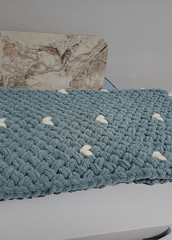 Gri Nakışlı Örgü Çocuk Battaniyesi - Görsel 2