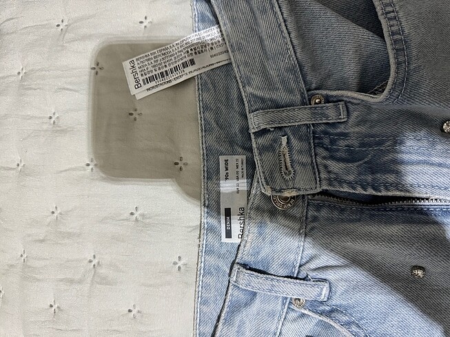 Bershka Bershka taşlı jean