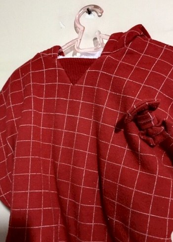 Kız Çocuk Kırmızı Kareli Kapişonlu Panço - Görsel 2