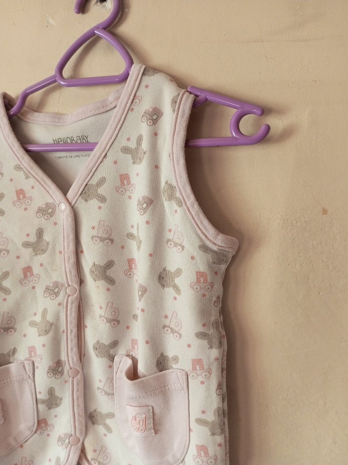 Kız Çocuk Pembe Pamuklu Düğmeli Yelek - Görsel 3