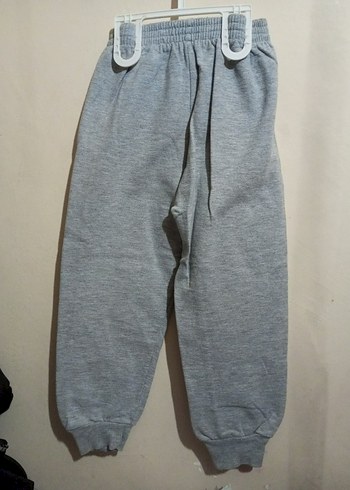 Kız Çocuk Gri Nakışlı Rahat Eşofman Altı - Görsel 4