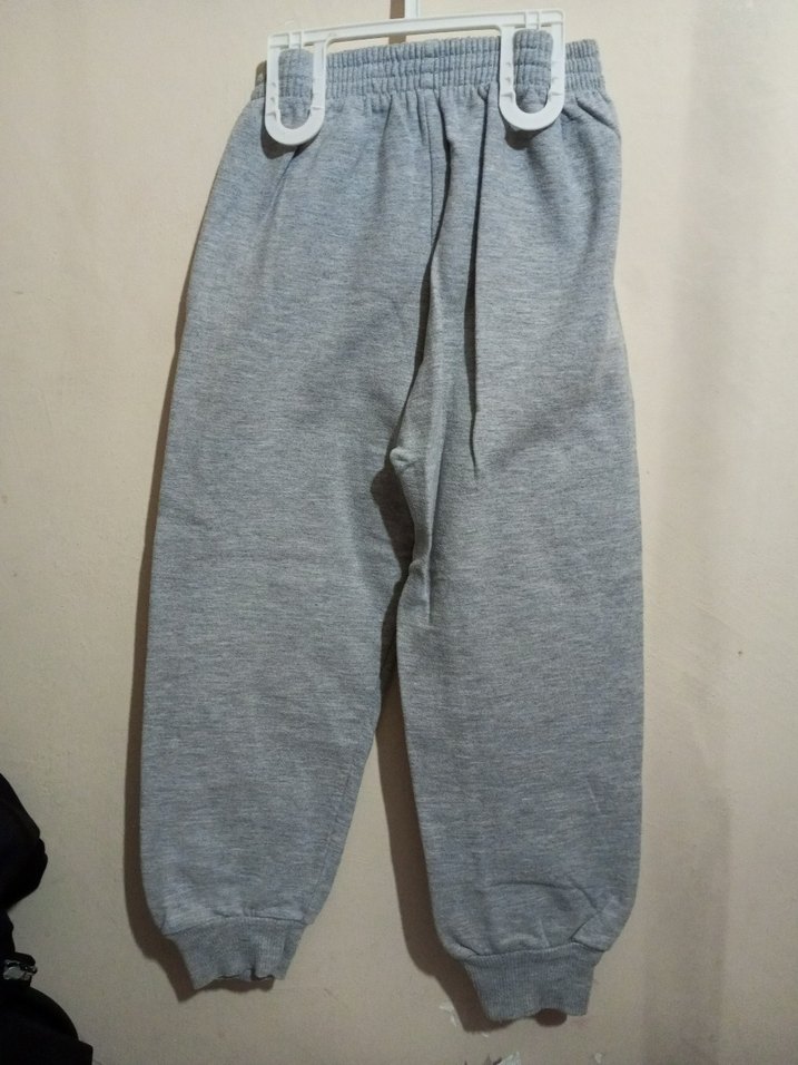 Kız Çocuk Gri Nakışlı Rahat Eşofman Altı - Görsel 4