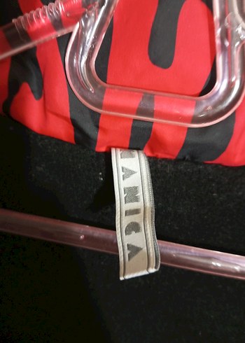 Erkek Çocuk Renkli Yazılı Kapüşonlu Mont - Görsel 7