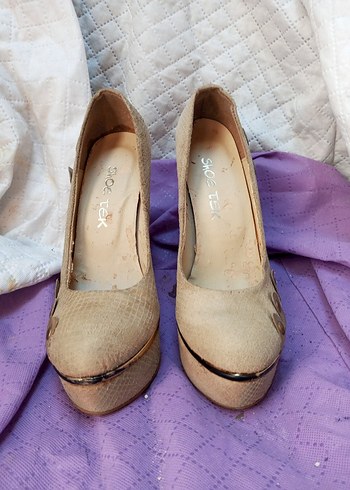 Diger Bej Süet ince desenli ve ince topuklu Stiletto