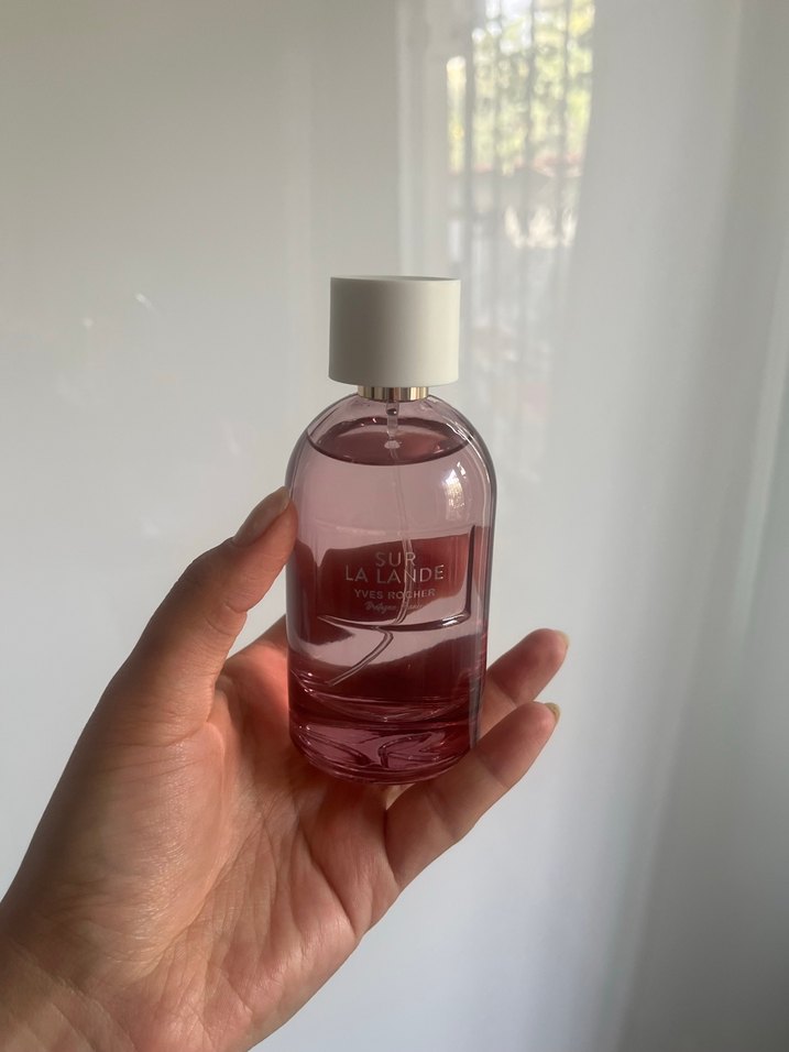 Kadın Parfümü - Şeffaf Pembe Şişe - Görsel 2