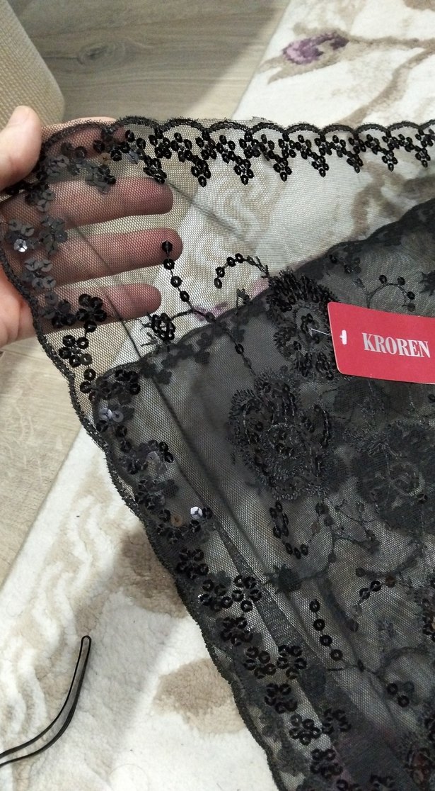 Siyah Dantel Gotik Kadın Şal - Görsel 3