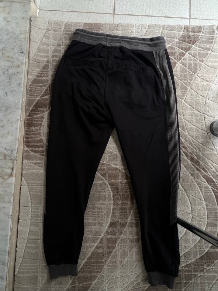 Bershka Erkek Siyah Slim Fit Eşofman Altı - Görsel 3