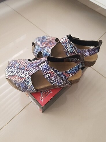 26 Beden çeşitli Renk Minipicco unisex sandalet