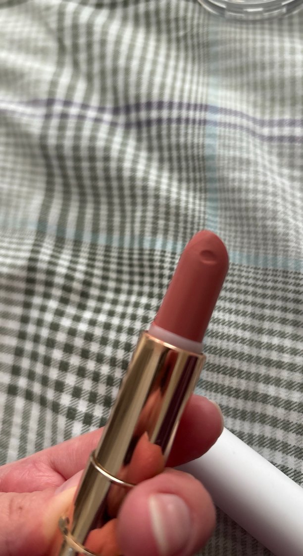 Parlak Bej Ruj - Görsel 3