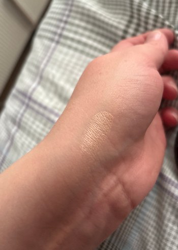 Bej Parlak Yüz Aydınlatıcı - Görsel 2