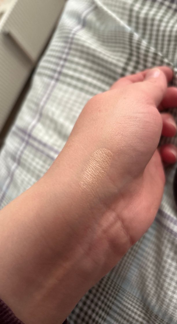 Bej Parlak Yüz Aydınlatıcı - Görsel 2