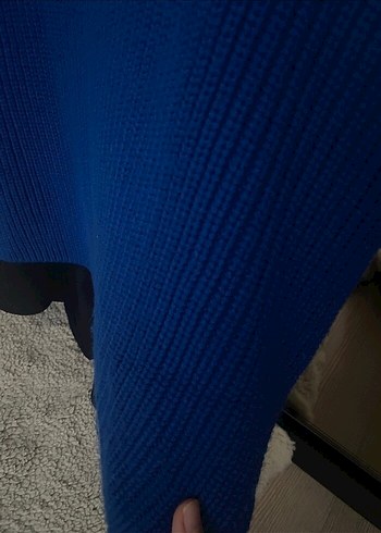 Mavi V Yaka Örgü Kadın Süveter - Görsel 5