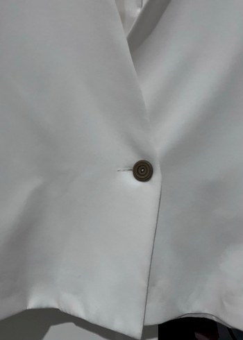 Düğmeli Beyaz Kısa Kadın Blazer Ceket - Görsel 4