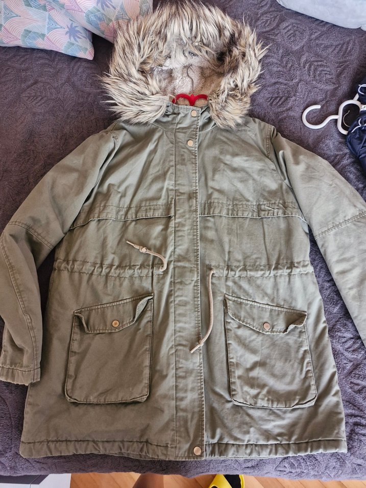 haki yesili Midi Kadın Kışlık Ceket, Kürklü Kapüşonlu H&M marka - Görsel 2