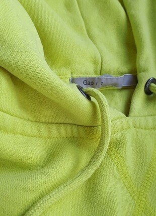 Gap sweatshirt