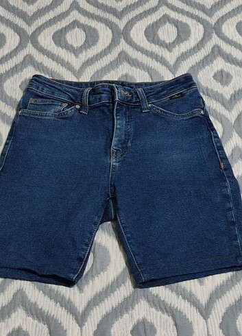 Mavi jeans tess model kısa kot jeans 24 beden 