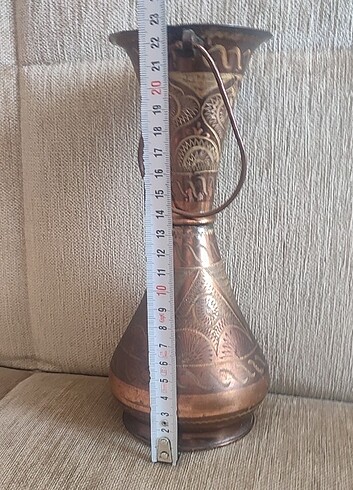 Beden altın Renk Eskilerden kalma Vintage dekoratif işlemeli bakır vazo