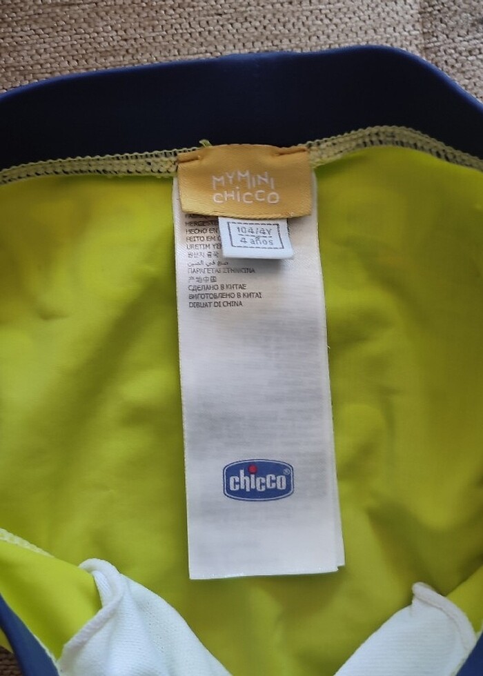 Chicco esnek çocuk slip mayosu 4 yaş leke yırtık delik yoktur te - Görsel 3