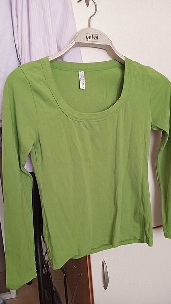 Yeşil tişört 