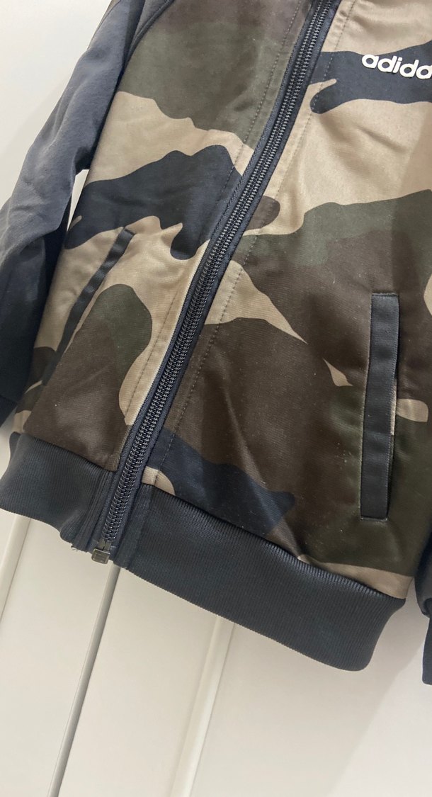 Erkek Kamuflaj Desenli Adidas Eşofman Takımı - Görsel 4