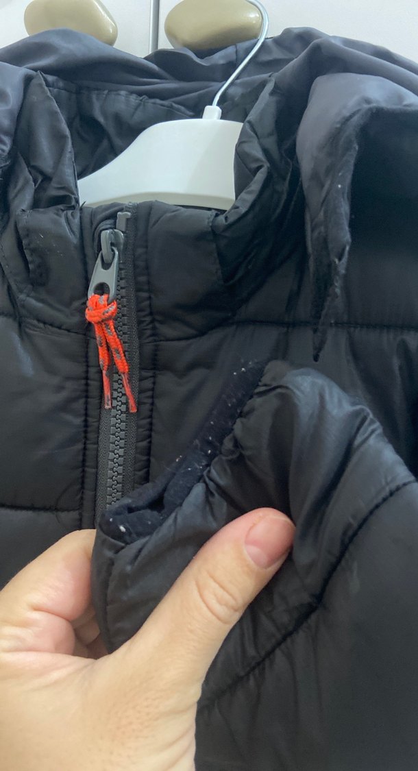 Erkek Çocuk Siyah Fermuarlı Mont - Görsel 4